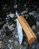 Couteau de poche Opinel N°08 avec manche en bois d'olivier