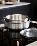 Sauteuse inox amovible De Buyer de la collection LOQY avec manche détachable, idéale pour une cuisine moderne